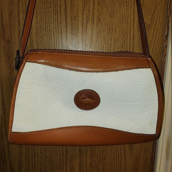 Guc vintage Dooney&Bourke crossbody see pics for flaws - Picture 2 of 12
